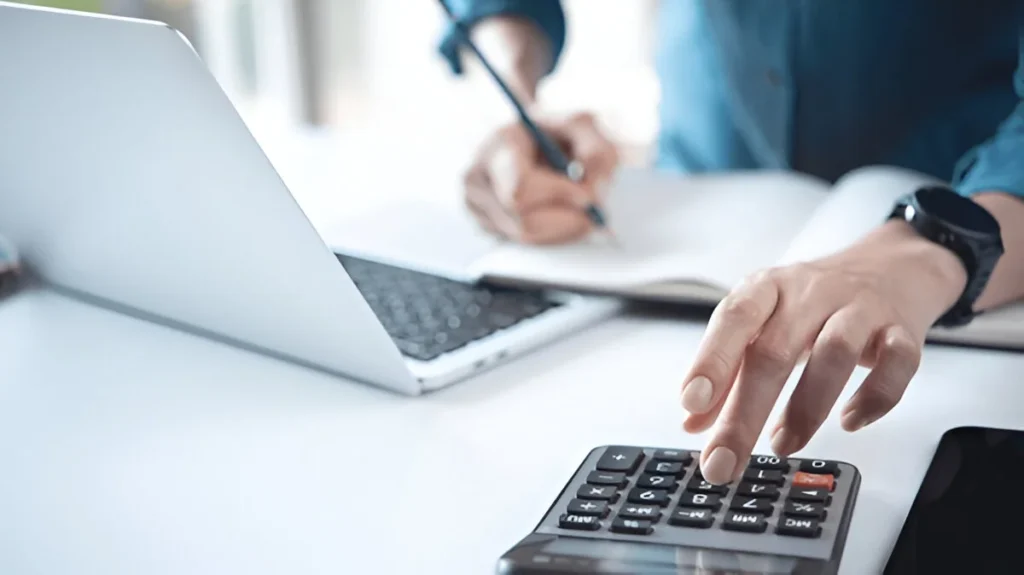 The Role of Business Loan Brokers in Navigating Credit Requirements